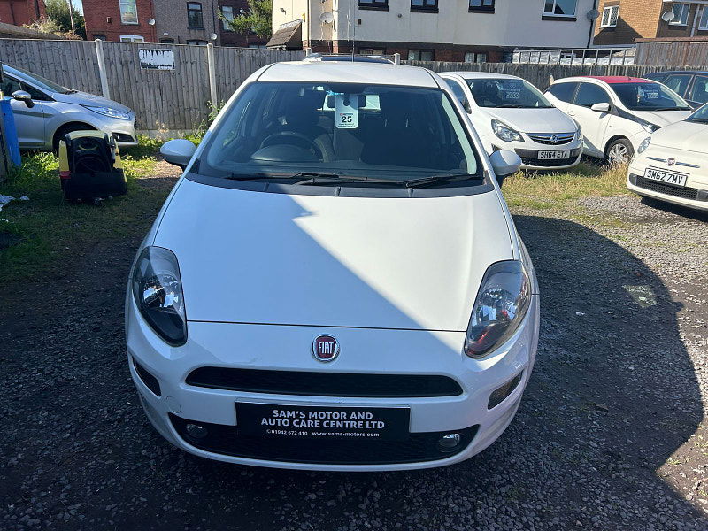 Fiat Punto 1.4 Easy + Hatchback 5dr Petrol Euro 6 (s/s) (77 bhp) 5dr Manual 2024