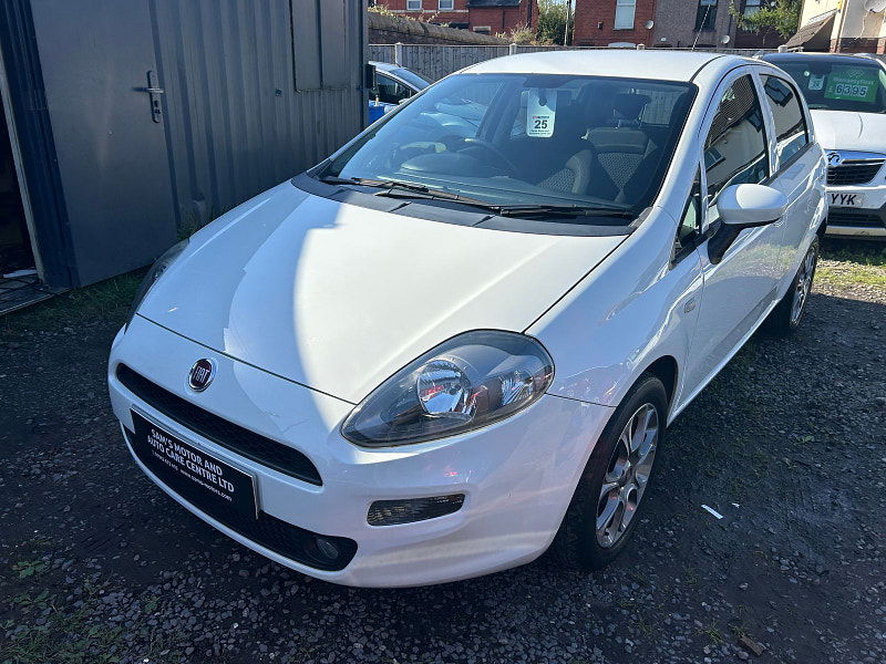 Fiat Punto 1.4 Easy + Hatchback 5dr Petrol Euro 6 (s/s) (77 bhp) 5dr Manual 2024