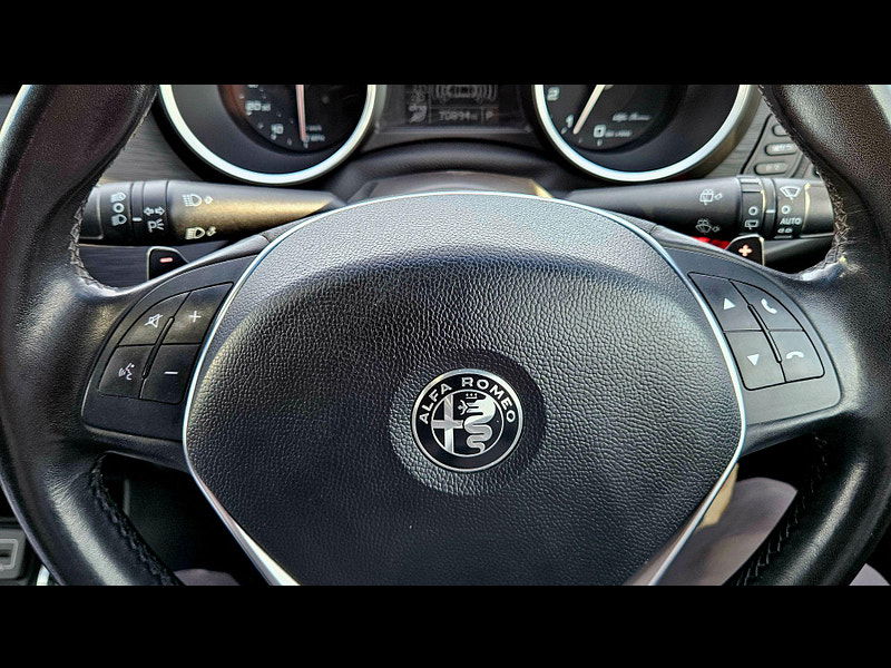 Alfa Romeo Giulietta 1.4 TB MultiAir Super TCT Euro 6 (s/s) 5dr 5dr Automatic 2016