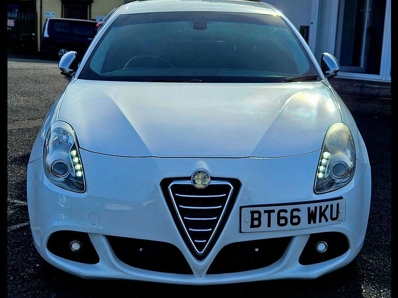 Alfa Romeo Giulietta 1.4 TB MultiAir Super TCT Euro 6 (s/s) 5dr 5dr Automatic 2016