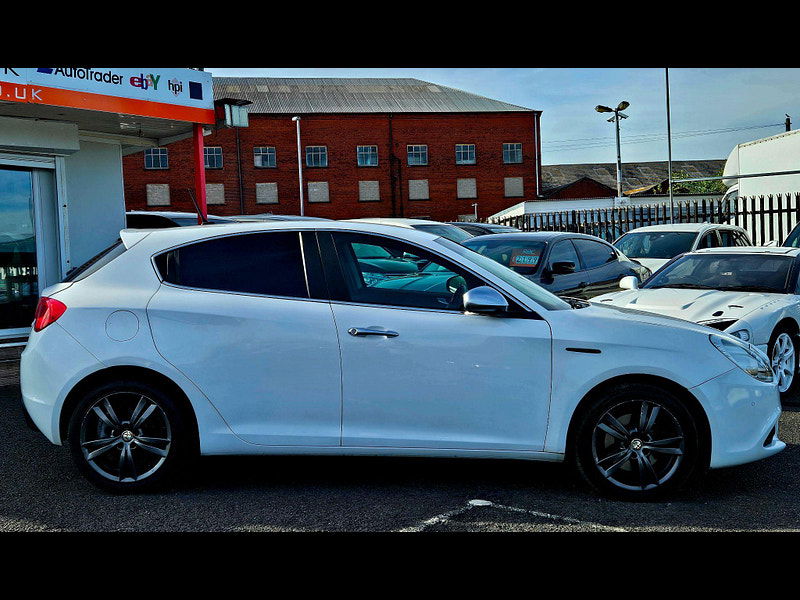 Alfa Romeo Giulietta 1.4 TB MultiAir Super TCT Euro 6 (s/s) 5dr 5dr Automatic 2016