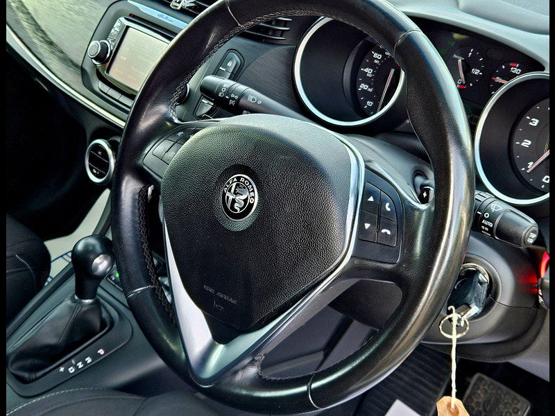 Alfa Romeo Giulietta 1.4 TB MultiAir Super TCT Euro 6 (s/s) 5dr 5dr Automatic 2016