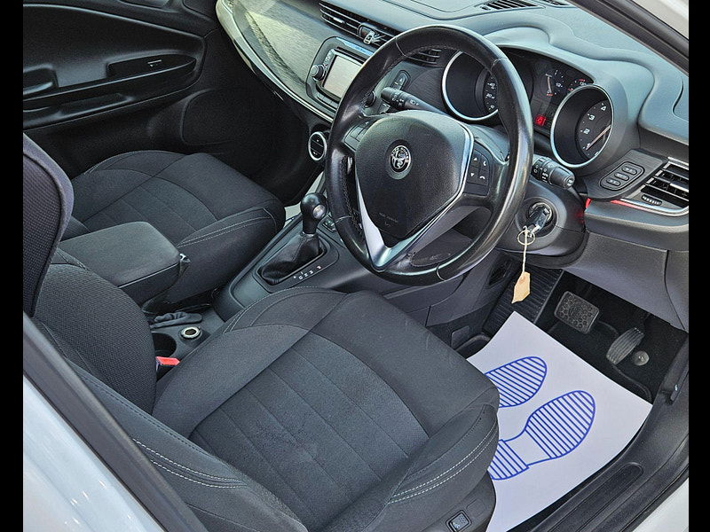 Alfa Romeo Giulietta 1.4 TB MultiAir Super TCT Euro 6 (s/s) 5dr 5dr Automatic 2016