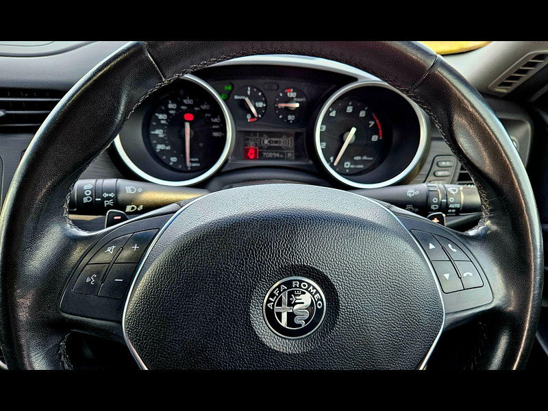 Alfa Romeo Giulietta 1.4 TB MultiAir Super TCT Euro 6 (s/s) 5dr 5dr Automatic 2016