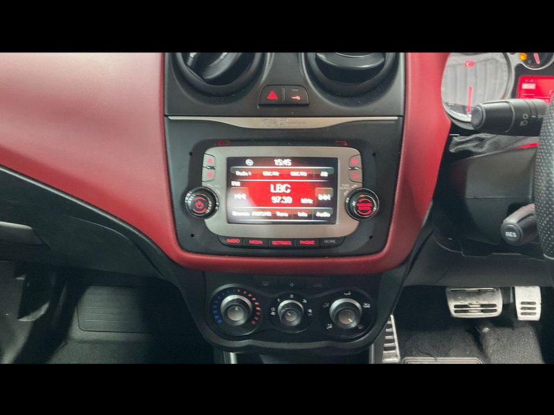 Alfa Romeo MiTo 1.4 TB MultiAir Distinctive TCT Euro 6 (s/s) 3dr 3dr Automatic 2014