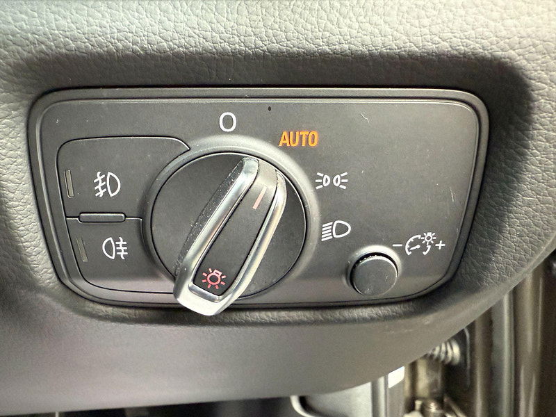 Audi A3 1.4 TFSI CoD Sport Sportback S Tronic Euro 6 (s/s) 5dr (Nav) 5dr Automatic 2015