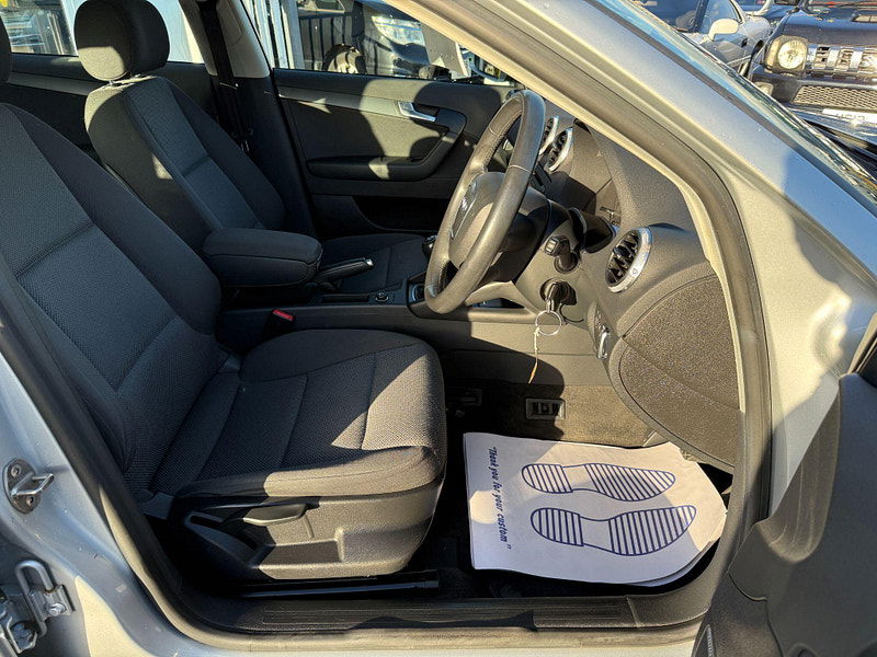 Audi A3 1.6 Technik SE Sportback Euro 4 5dr 5dr Manual 2010