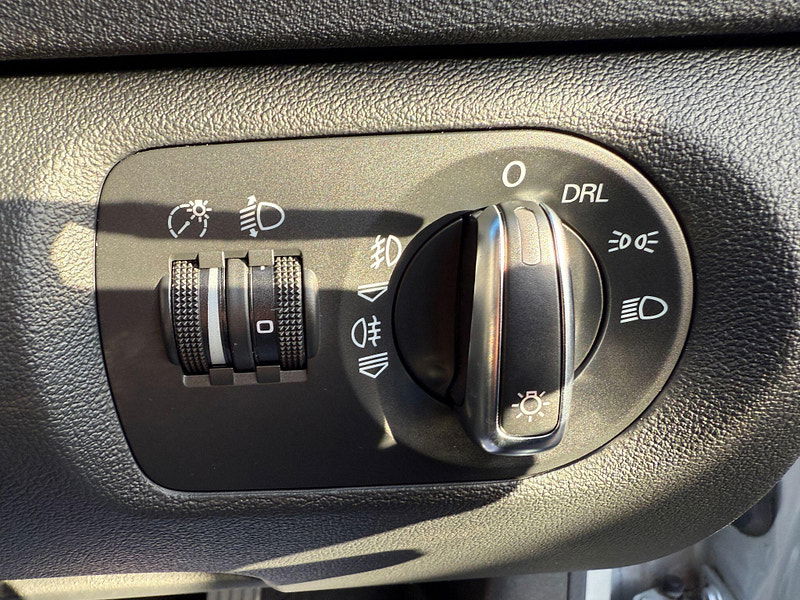 Audi A3 1.6 Technik SE Sportback Euro 4 5dr 5dr Manual 2010