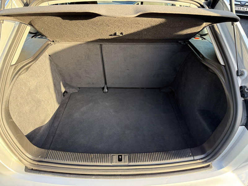 Audi A3 1.6 Technik SE Sportback Euro 4 5dr 5dr Manual 2010