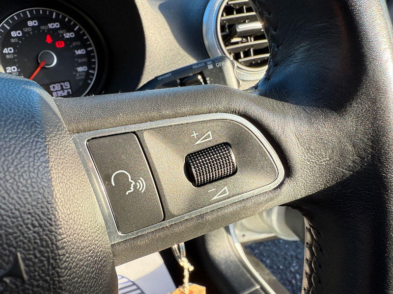 Audi A3 1.6 Technik SE Sportback Euro 4 5dr 5dr Manual 2010