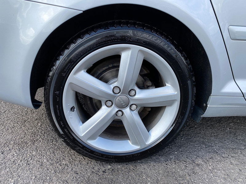 Audi A3 1.6 Technik Sportback Euro 5 5dr 5dr Manual 2011