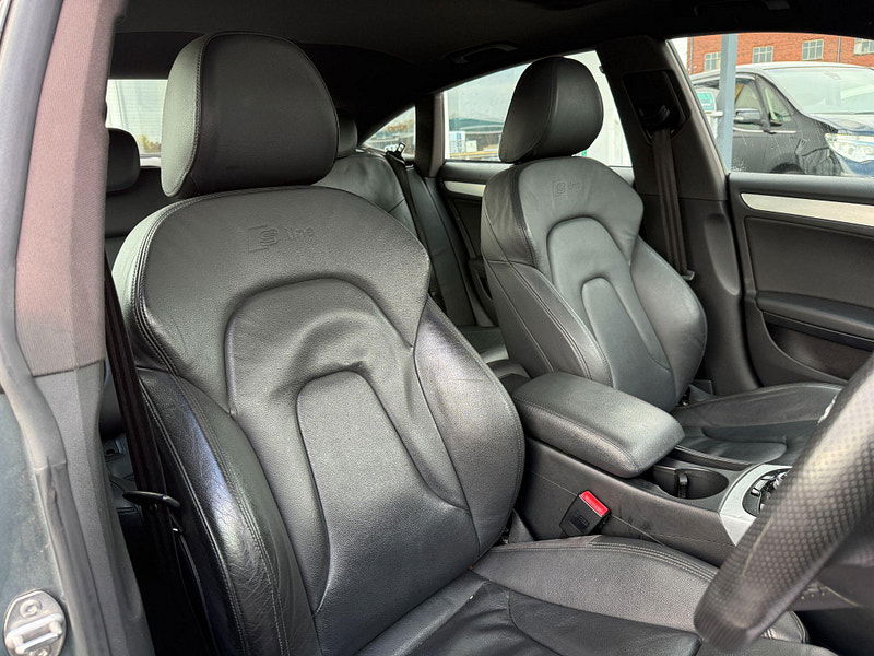 Audi A5 2.0 TFSI S line Sportback quattro Euro 5 (s/s) 5dr 5dr Manual 2010