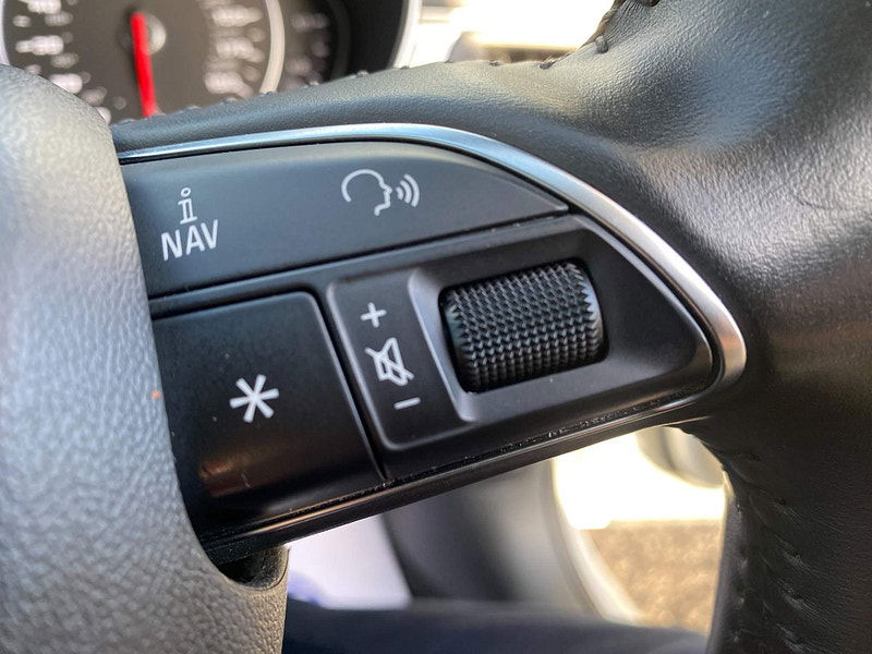 Audi A6 Avant 2.8 V6 SE Executive Quattro Euro 5 5dr Automatic 2014