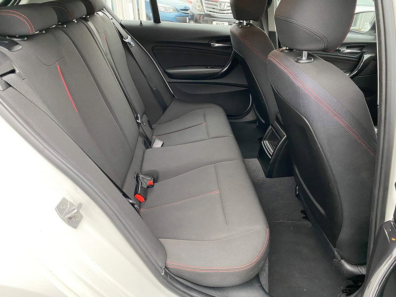 BMW 1 Series 1.6 116i Sport Euro 6 (s/s) 5dr 5dr Manual 2014