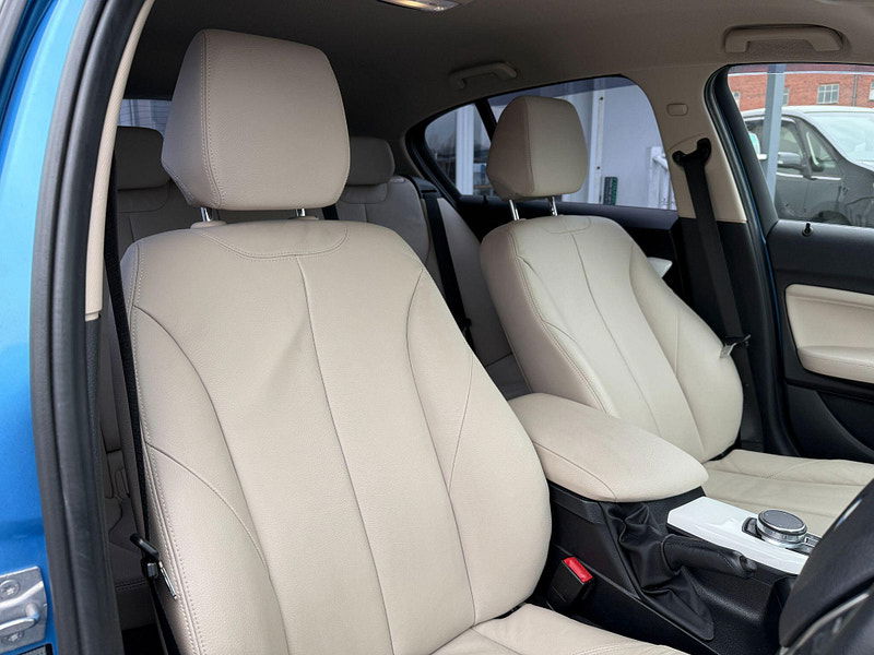 BMW 1 Series 2.0 118d Sport Hatchback 5dr Diesel Auto Euro 6 (s/s) (150 ps) 5dr Automatic 2019