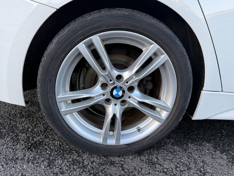 BMW 3 Series 2.0 320d M Sport Auto xDrive Euro 6 (s/s) 4dr 4dr Automatic 2015