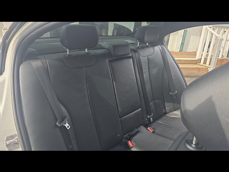 BMW 3 Series 2.0 320d M Sport Auto xDrive Euro 6 (s/s) 4dr 4dr Automatic 2015