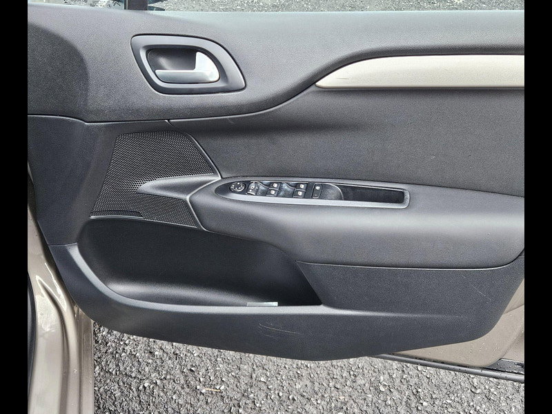 Citroen C4 1.2 PureTech Flair EAT6 Euro 6 (s/s) 5dr 5dr Automatic 2015