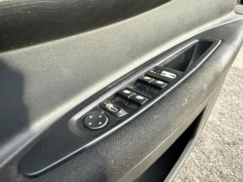 Citroen C4 1.6i 16V Cool 5dr 5dr Manual 2006