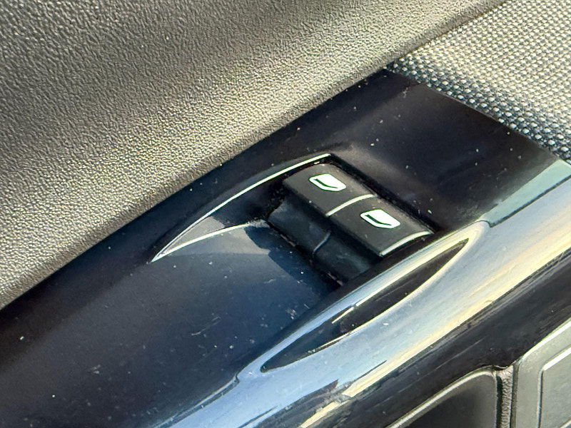 Citroen C4 Cactus 1.6 e-HDi Flair ETG6 Euro 5 (s/s) 5dr 5dr Automatic 2015