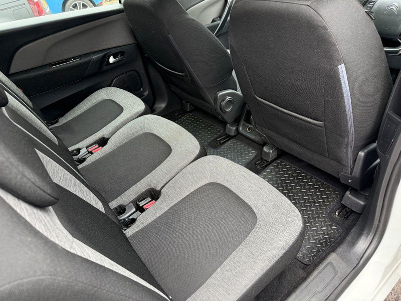 Citroen Grand C4 Picasso 1.2 PureTech VTR Euro 6 (s/s) 5dr 5dr Manual 2015