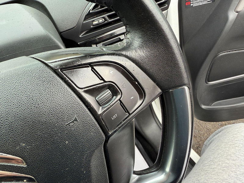 Citroen Grand C4 Picasso 1.2 PureTech VTR Euro 6 (s/s) 5dr 5dr Manual 2015