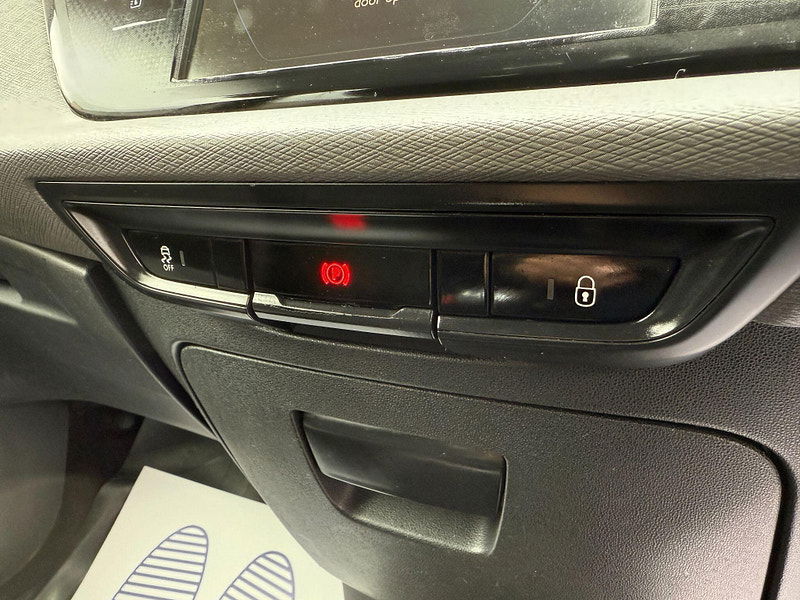 Citroen Grand C4 Picasso 1.2 PureTech VTR Euro 6 (s/s) 5dr 5dr Manual 2015