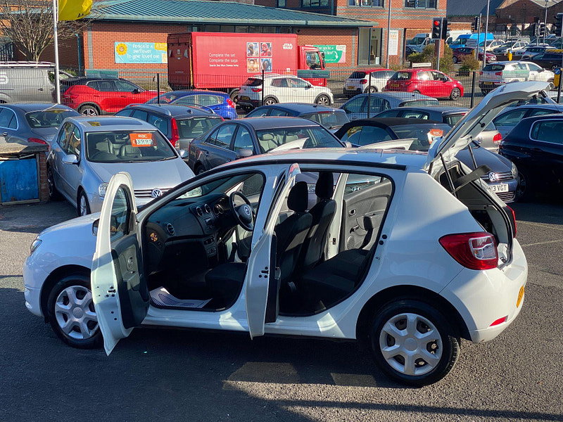 Dacia Sandero 1.5 dCi Ambiance Euro 6 (s/s) 5dr 5dr Manual 2016