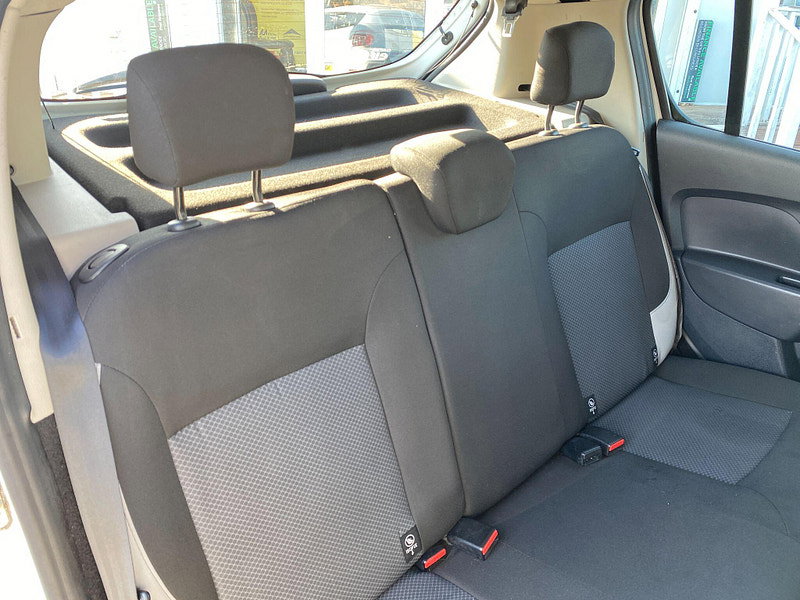 Dacia Sandero 1.5 dCi Ambiance Euro 6 (s/s) 5dr 5dr Manual 2016