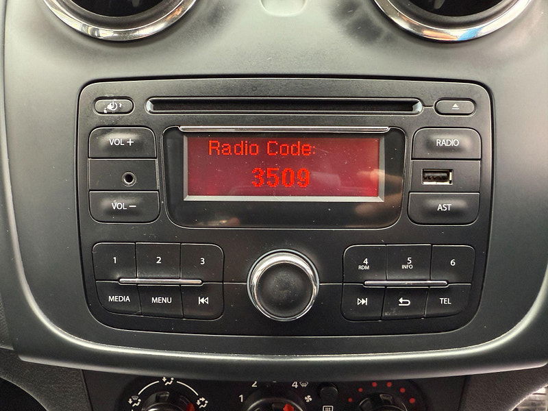 Dacia Sandero 1.5 dCi Ambiance Euro 6 (s/s) 5dr 5dr Manual 2016