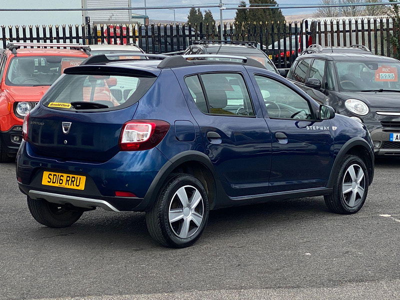 Dacia Sandero Stepway 0.9 TCe Laureate Euro 6 (s/s) 5dr 5dr Manual 2016