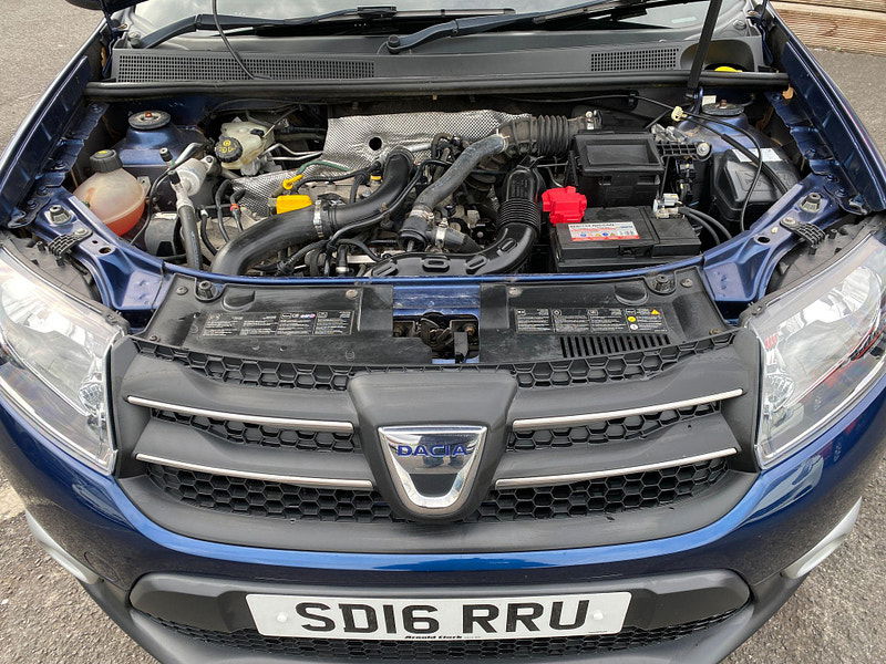 Dacia Sandero Stepway 0.9 TCe Laureate Euro 6 (s/s) 5dr 5dr Manual 2016