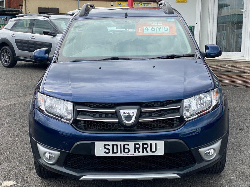 Dacia Sandero Stepway 0.9 TCe Laureate Euro 6 (s/s) 5dr 5dr Manual 2016