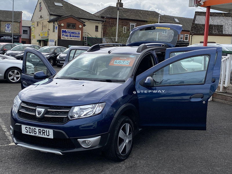 Dacia Sandero Stepway 0.9 TCe Laureate Euro 6 (s/s) 5dr 5dr Manual 2016