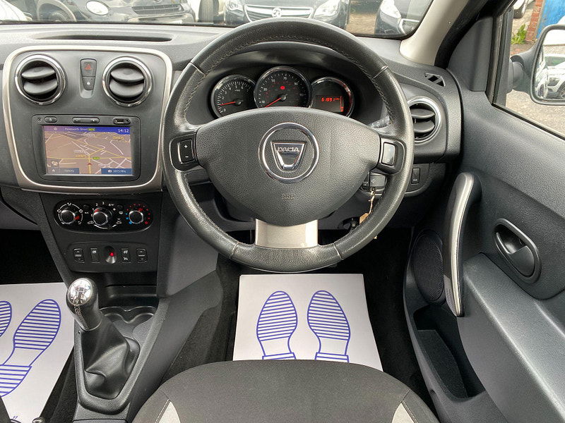 Dacia Sandero Stepway 0.9 TCe Laureate Euro 6 (s/s) 5dr 5dr Manual 2016