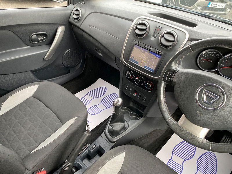 Dacia Sandero Stepway 0.9 TCe Laureate Euro 6 (s/s) 5dr 5dr Manual 2016