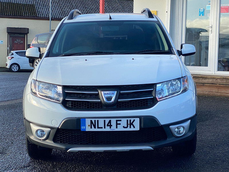 Dacia Sandero Stepway 1.5 dCi Laureate Euro 5 5dr 5dr Manual 2014