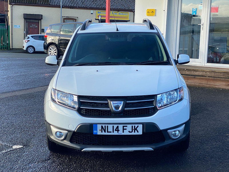 Dacia Sandero Stepway 1.5 dCi Laureate Euro 5 5dr 5dr Manual 2014