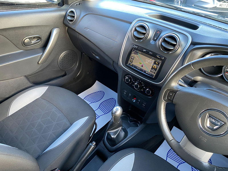 Dacia Sandero Stepway 1.5 dCi Laureate Euro 5 5dr 5dr Manual 2014