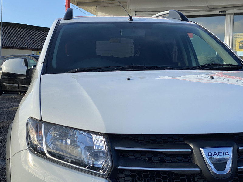 Dacia Sandero Stepway 1.5 dCi Laureate Euro 5 5dr 5dr Manual 2014