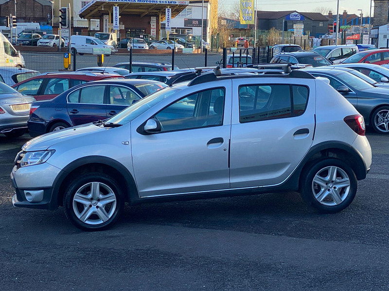 Dacia Sandero Stepway 1.5 dCi Laureate Euro 5 5dr 5dr Manual 2014