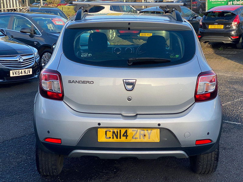 Dacia Sandero Stepway 1.5 dCi Laureate Euro 5 5dr 5dr Manual 2014