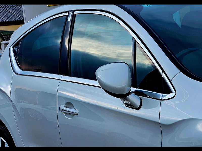 DS Automobiles Ds 4 2.0 BlueHDi Prestige Hatchback 5dr Diesel EAT6 Euro 6 (s/s) (180 ps) 5dr Automatic 2016