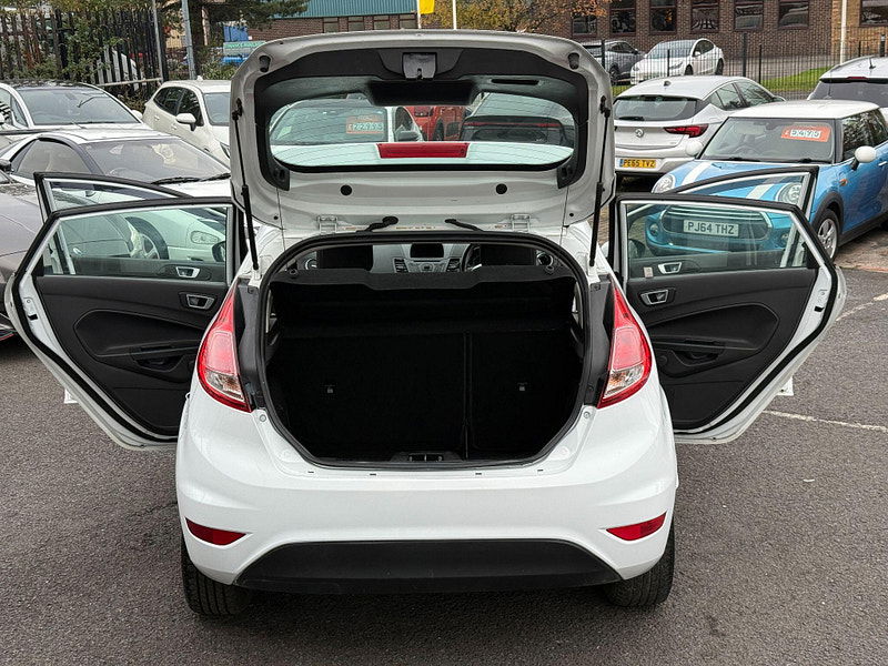 Ford Fiesta 1.0T EcoBoost Zetec Euro 5 (s/s) 5dr 5dr Manual 2014