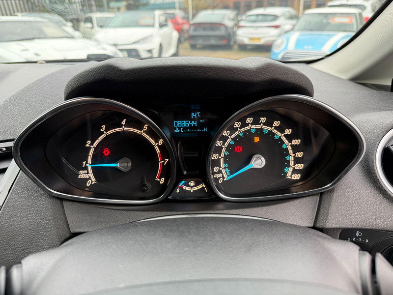 Ford Fiesta 1.0T EcoBoost Zetec Euro 5 (s/s) 5dr 5dr Manual 2014