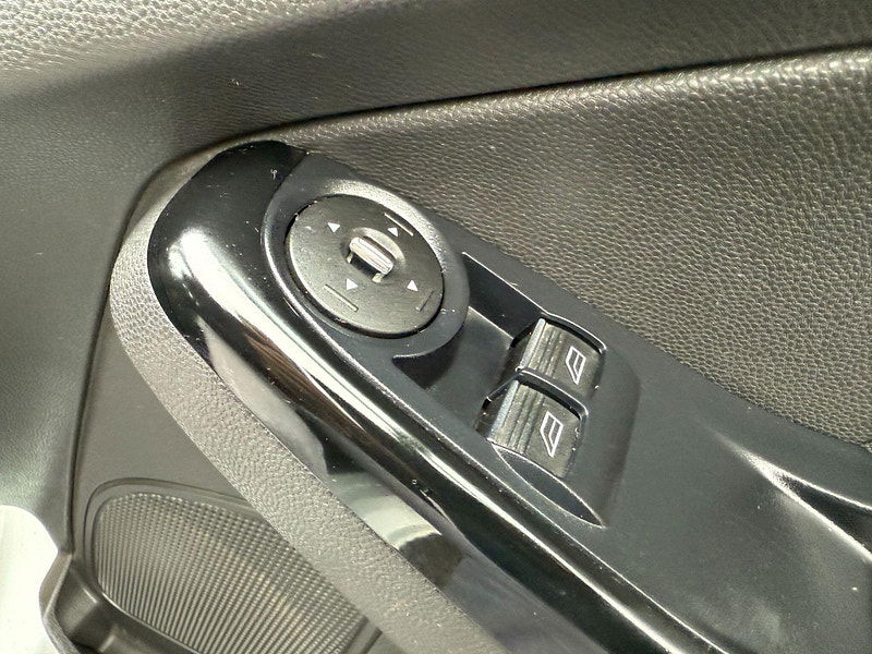 Ford Fiesta 1.0T EcoBoost Zetec Euro 5 (s/s) 5dr 5dr Manual 2014