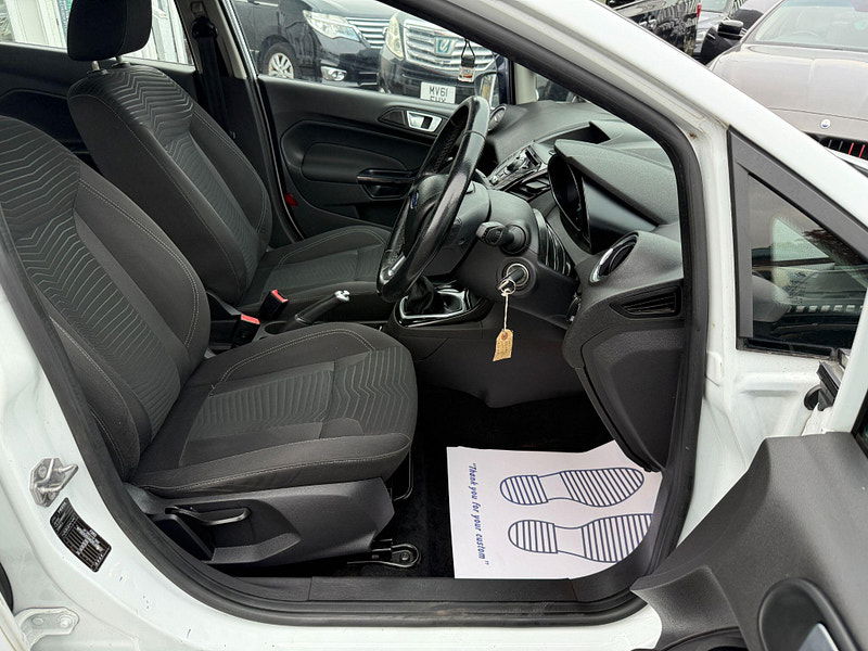 Ford Fiesta 1.0T EcoBoost Zetec Euro 5 (s/s) 5dr 5dr Manual 2014