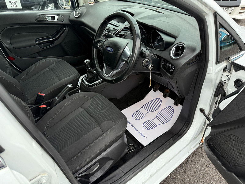 Ford Fiesta 1.0T EcoBoost Zetec Euro 5 (s/s) 5dr 5dr Manual 2014