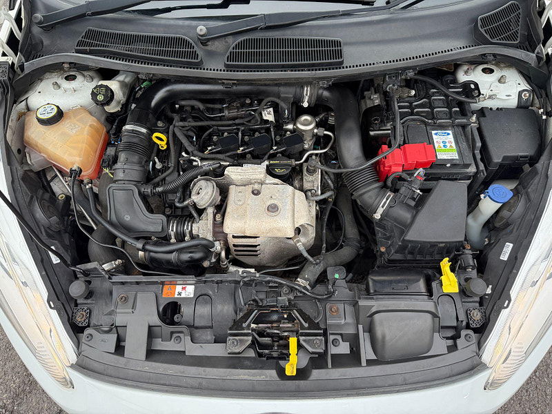 Ford Fiesta 1.0T EcoBoost Zetec Euro 5 (s/s) 5dr 5dr Manual 2014