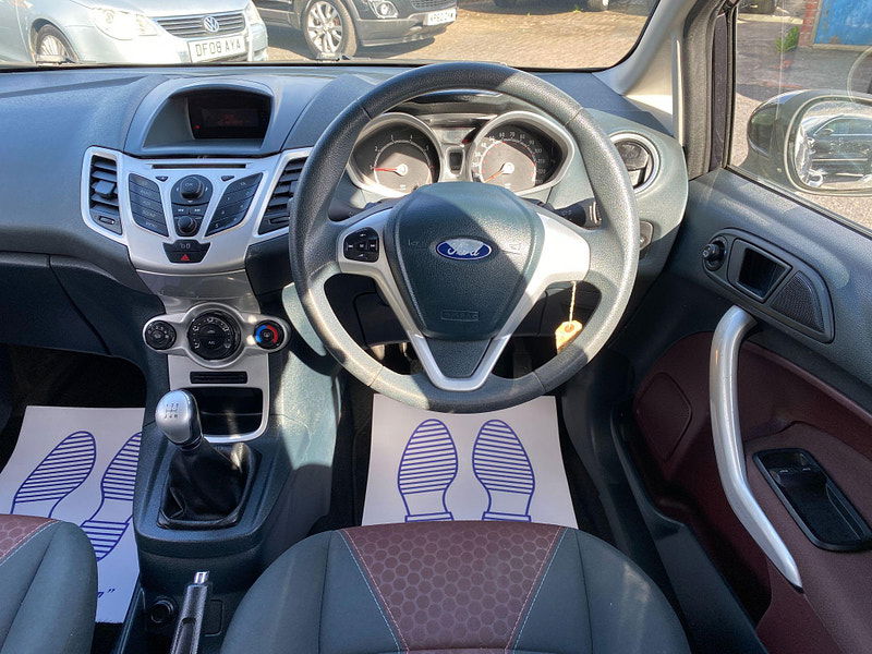 Ford Fiesta 1.25 Zetec 5dr 5dr Manual 2010